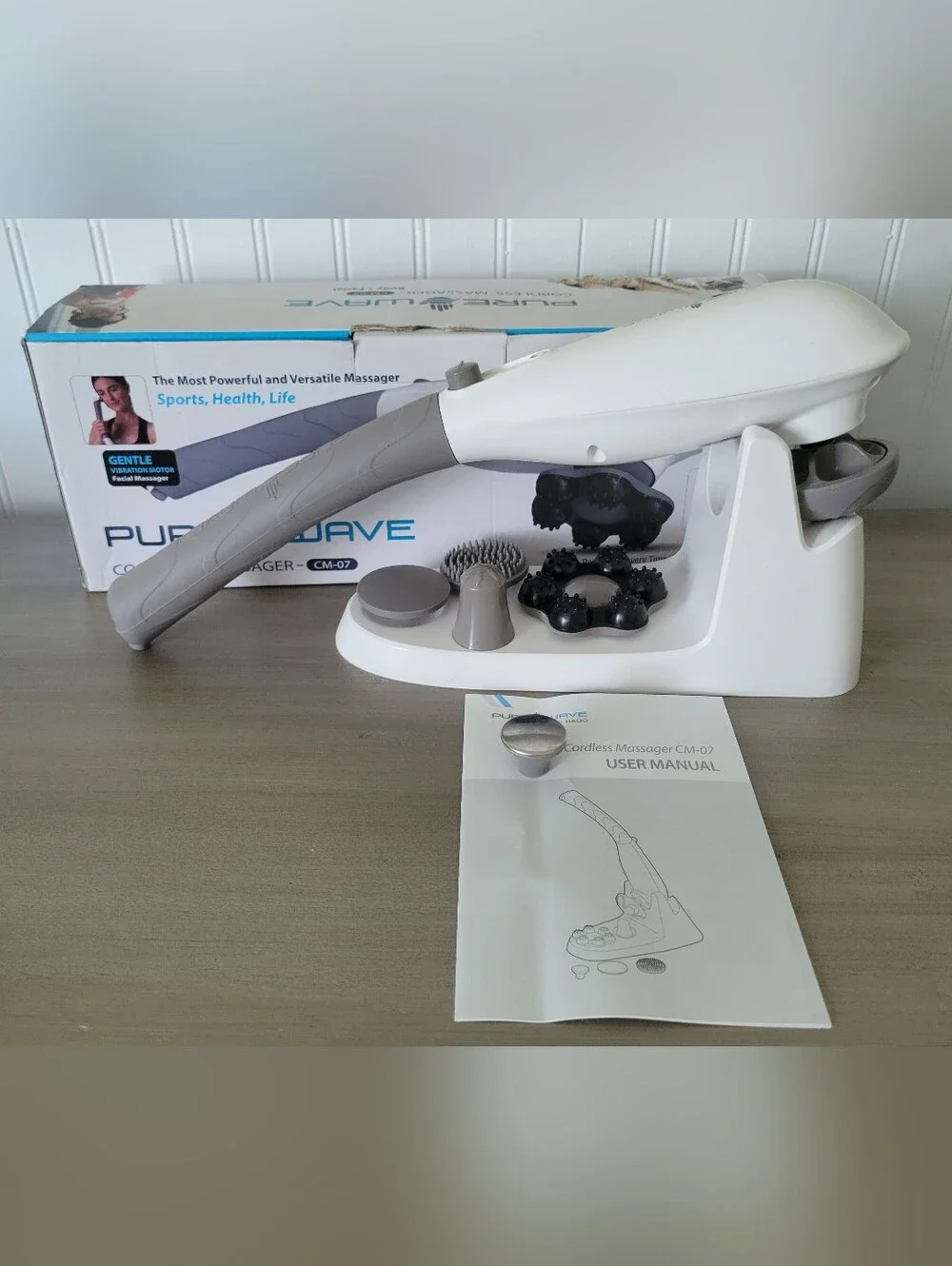Cordless Handheld Massager in White and Gray NWOT - Picture 1 of 3
